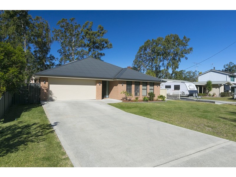 15 Farnell St, Nabiac NSW 2312