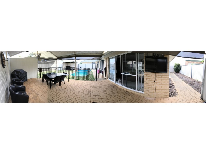 10 Brackenridge Ramble, Meadow Springs WA 6210