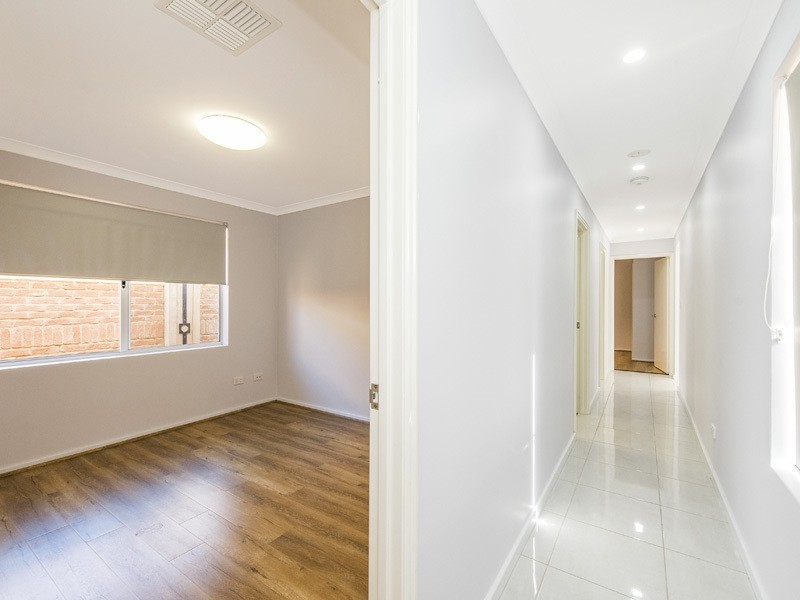 20 Crouch Place, Canning Vale WA 6155