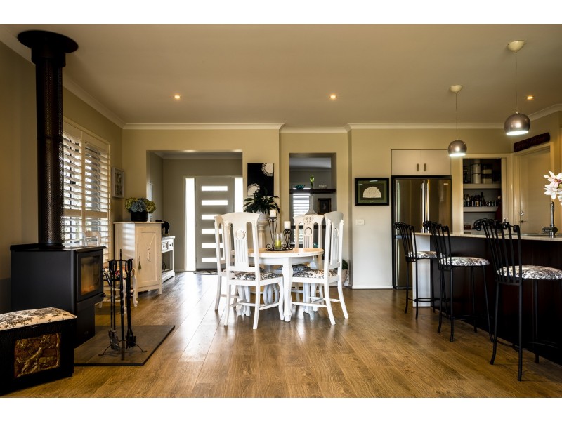 84 Lomandra Drive, Teesdale VIC 3328