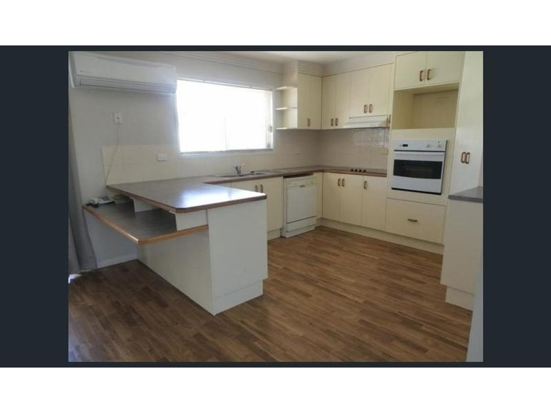 9 Jeppesen Drive, Emerald QLD 4720