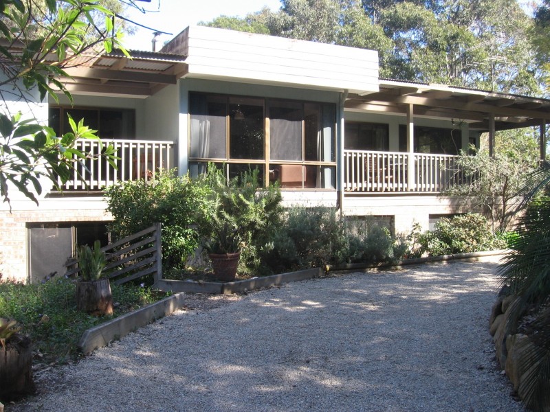 27 Murramarang Crescent, South Durras NSW 2536