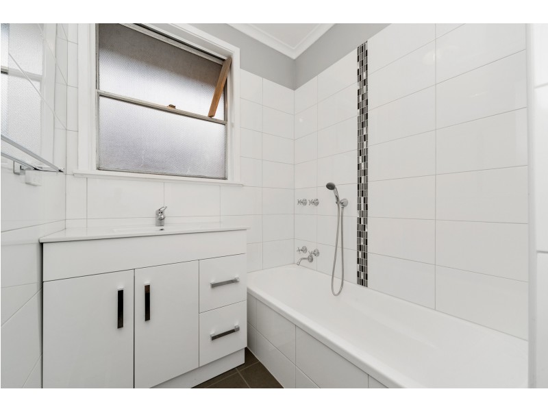 1/38 Moreton Street, Frankston North VIC 3200