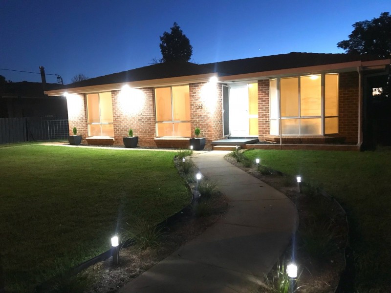 132 Moss Avenue, Narromine NSW 2821