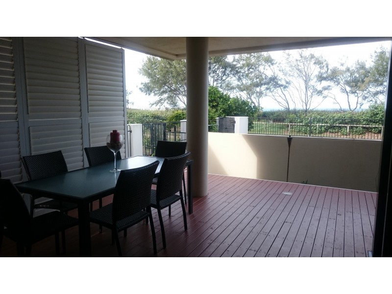 2/6 Marina Beach Parade, Mackay Harbour QLD 4740
