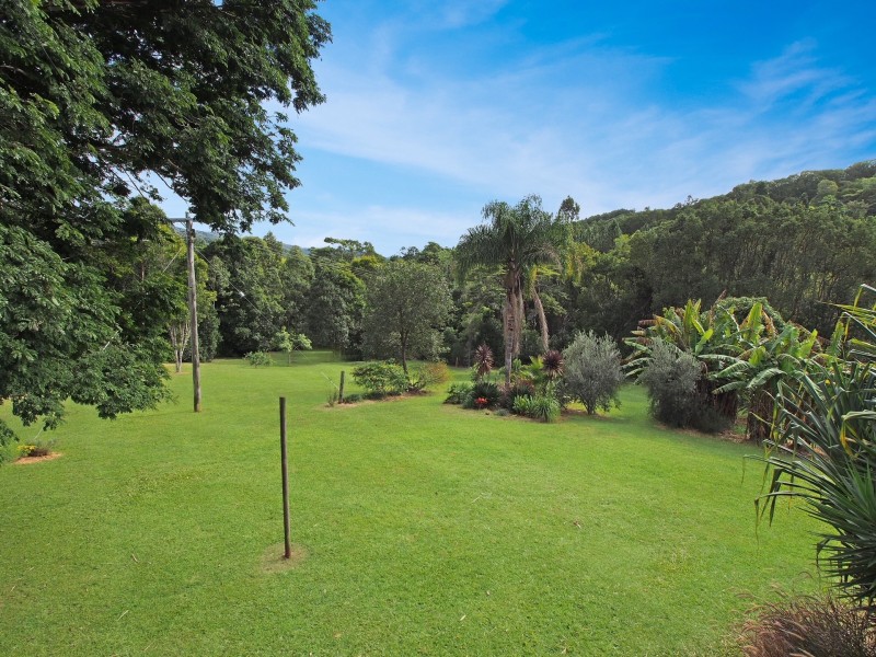 866 Pomona Kin Kin Rd, Kin Kin QLD 4571