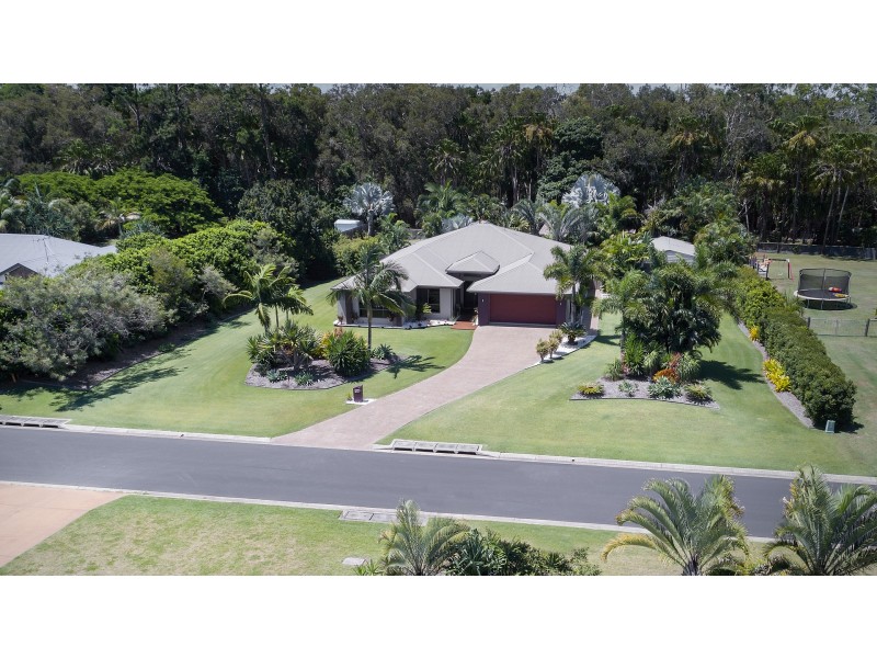 35 Seahorse Circuit, Dundowran Beach QLD 4655