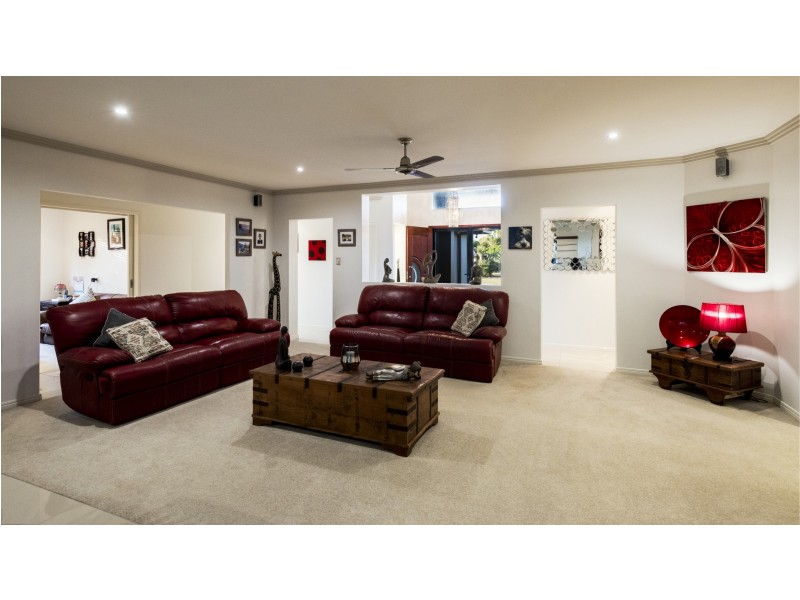 35 Seahorse Circuit, Dundowran Beach QLD 4655