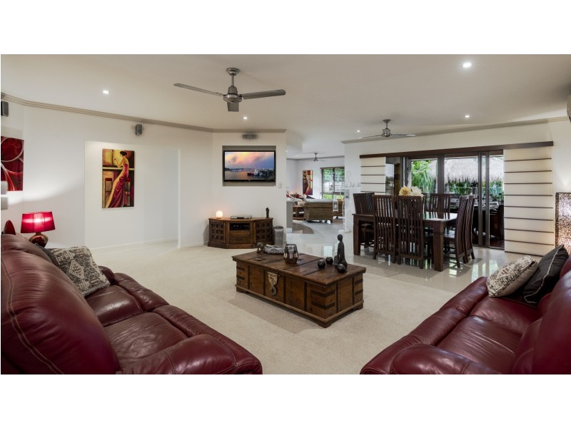 35 Seahorse Circuit, Dundowran Beach QLD 4655