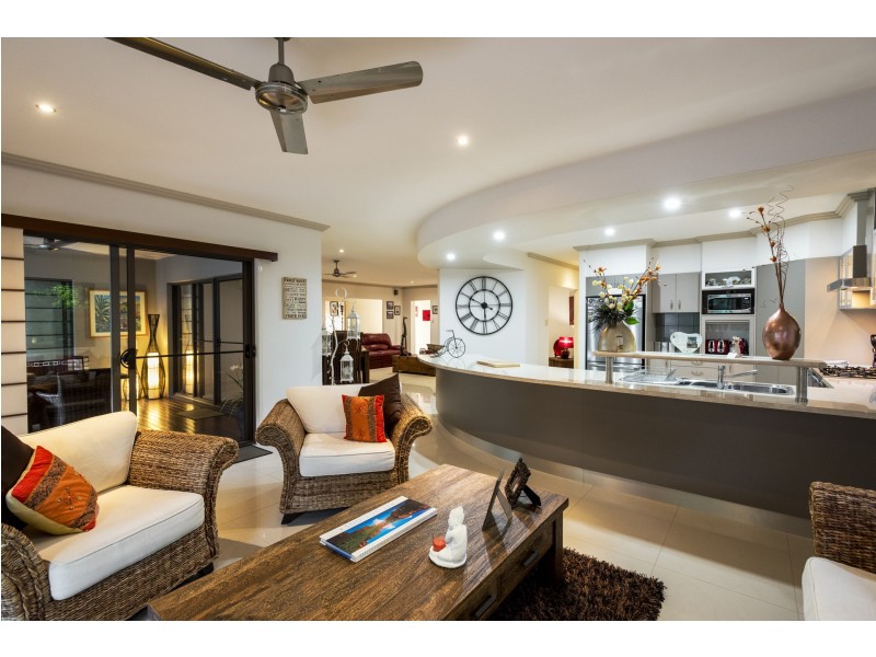 35 Seahorse Circuit, Dundowran Beach QLD 4655