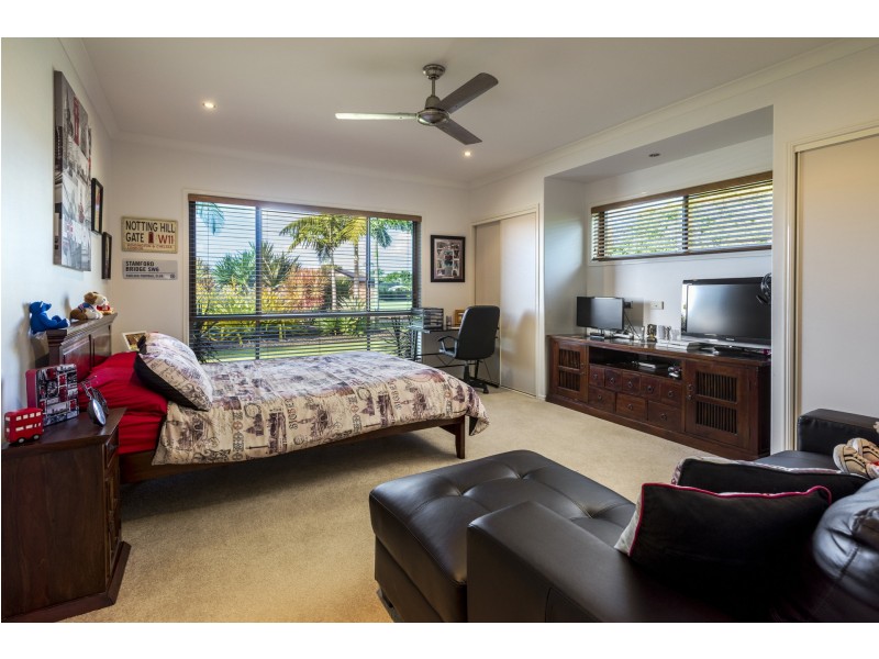 35 Seahorse Circuit, Dundowran Beach QLD 4655