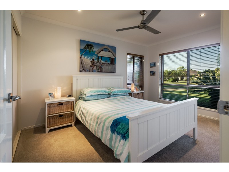 35 Seahorse Circuit, Dundowran Beach QLD 4655
