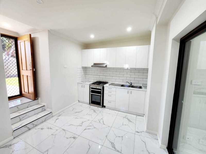 2/53 Tram Road, Doncaster VIC 3108