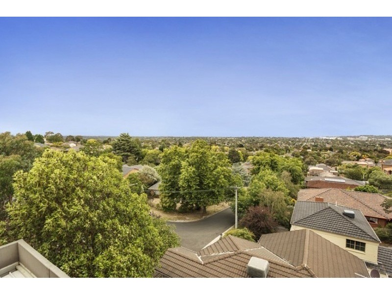 205/8 Clay Drive, Doncaster VIC 3108