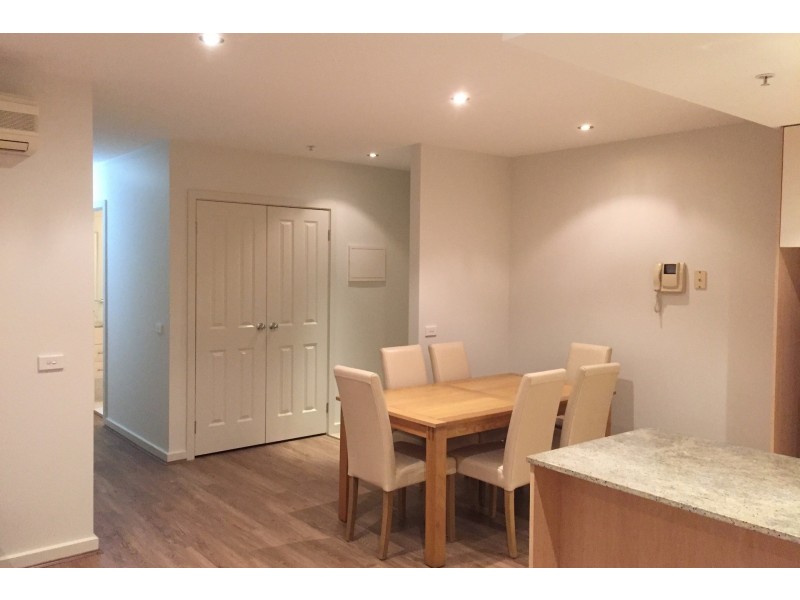 205/8 Clay Drive, Doncaster VIC 3108