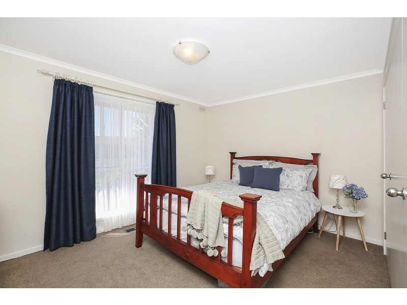 4 John Crescent, Colac VIC 3250