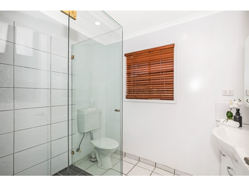 30 Northcote Street, Brighton QLD 4017