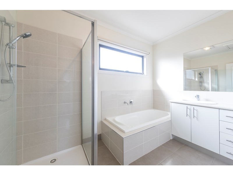 1/55 Culcairn Drive, Frankston South VIC 3199