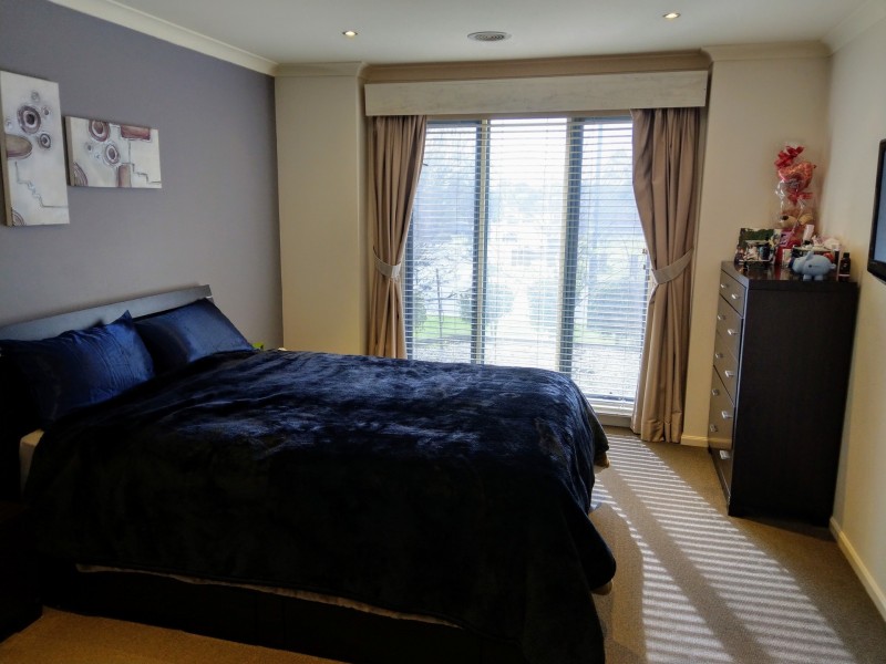 21 Penshurst Way, Cranbourne North VIC 3977