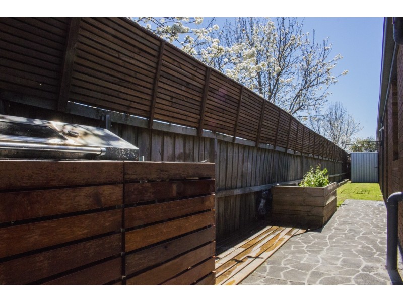 21 Penshurst Way, Cranbourne North VIC 3977