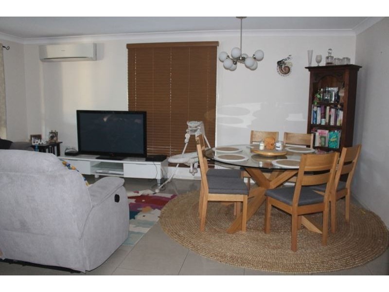 6 Yarraglen Place, Arundel QLD 4214