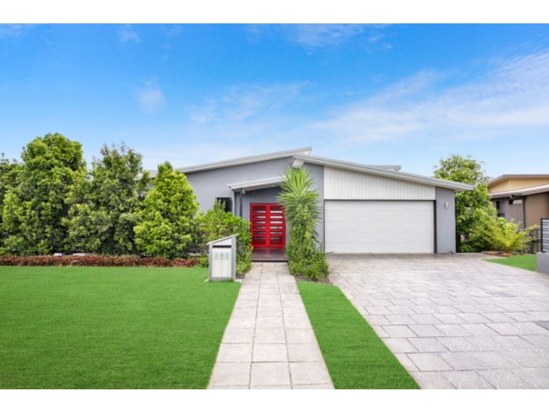 102 Gibson Crescent, Bellbowrie QLD 4070