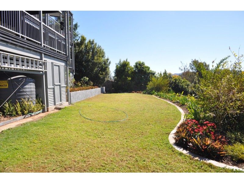 102 Gibson Crescent, Bellbowrie QLD 4070