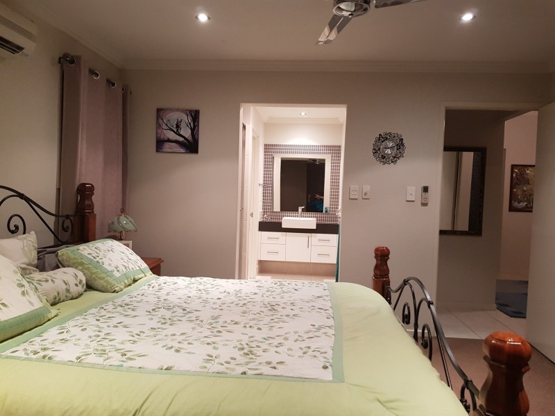 19 Rogers Street, Emerald QLD 4720