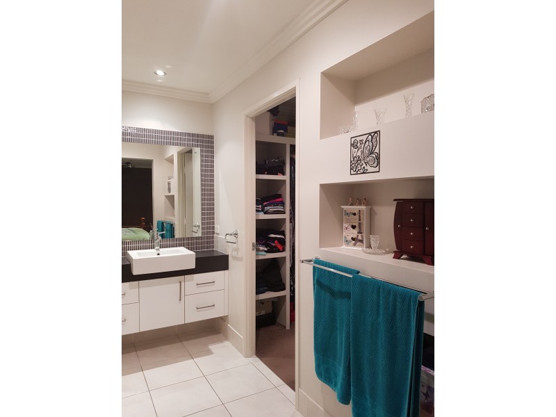 19 Rogers Street, Emerald QLD 4720