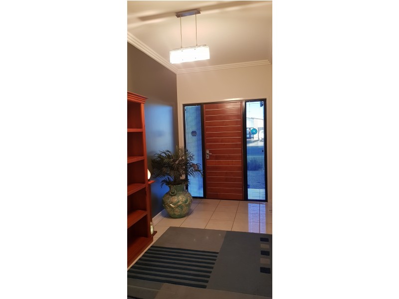 19 Rogers Street, Emerald QLD 4720