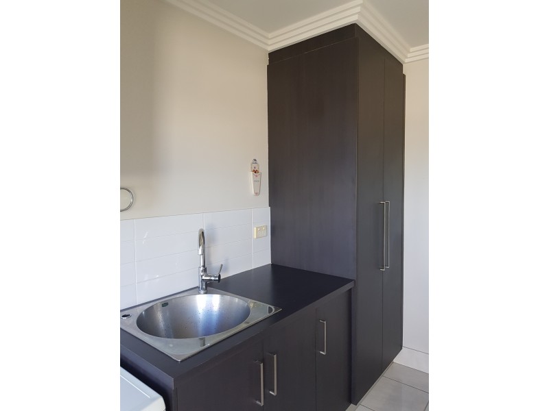 19 Rogers Street, Emerald QLD 4720