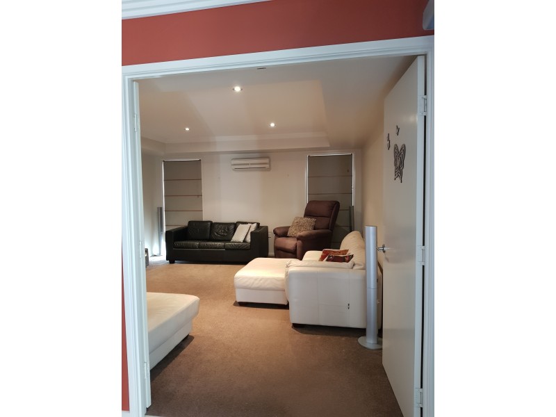 19 Rogers Street, Emerald QLD 4720