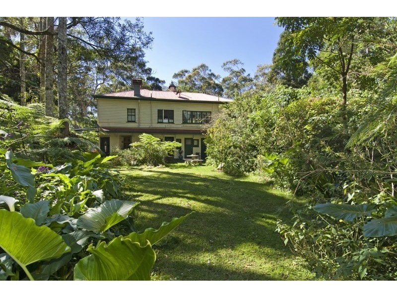 8 Canyon Parade, Springbrook QLD 4213