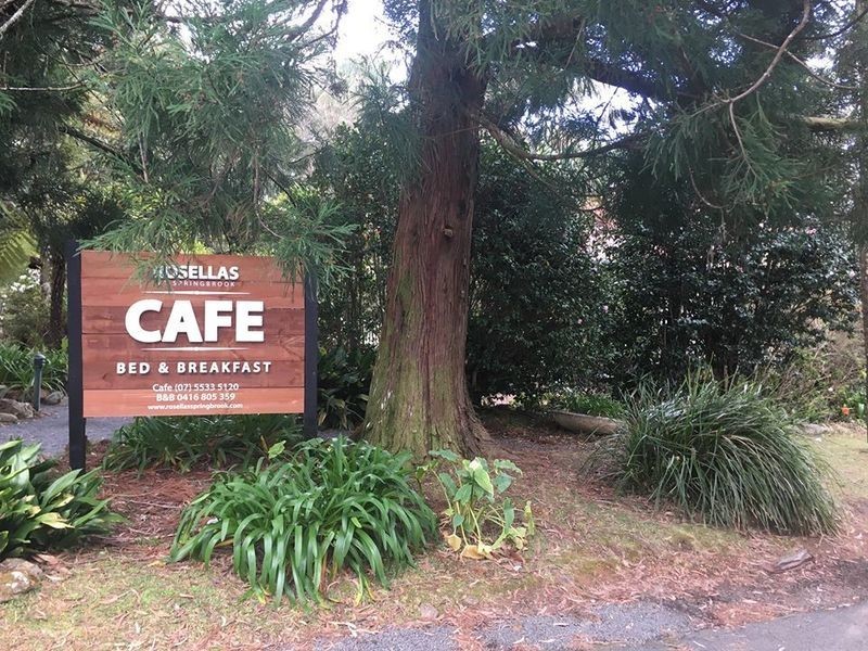 8 Canyon Parade, Springbrook QLD 4213