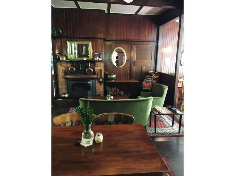 8 Canyon Parade, Springbrook QLD 4213