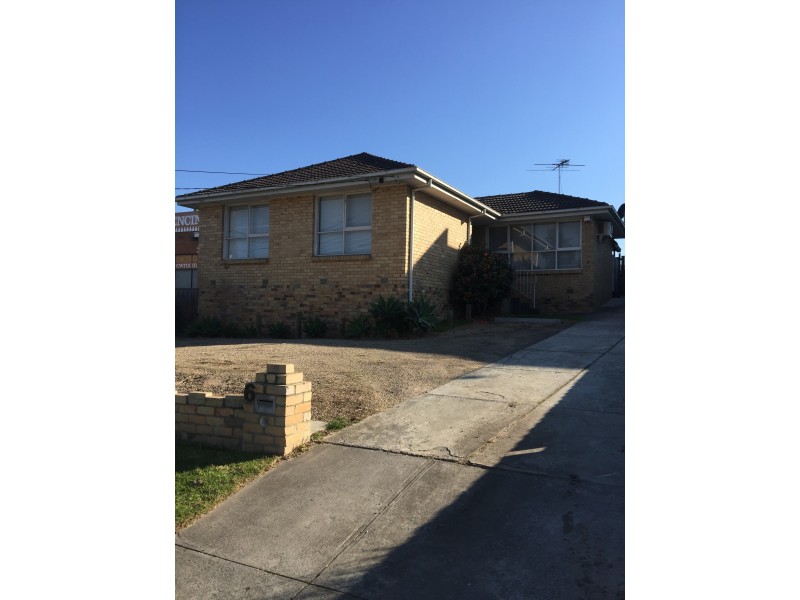 6 Thomas Street, Ferntree Gully VIC 3156