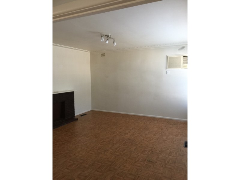 6 Thomas Street, Ferntree Gully VIC 3156