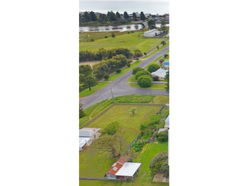 98-100 SACKVILLE STREET, Port Fairy VIC 3284