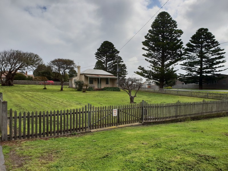98-100 SACKVILLE STREET, Port Fairy VIC 3284