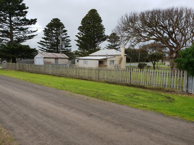 98-100 SACKVILLE STREET, Port Fairy VIC 3284