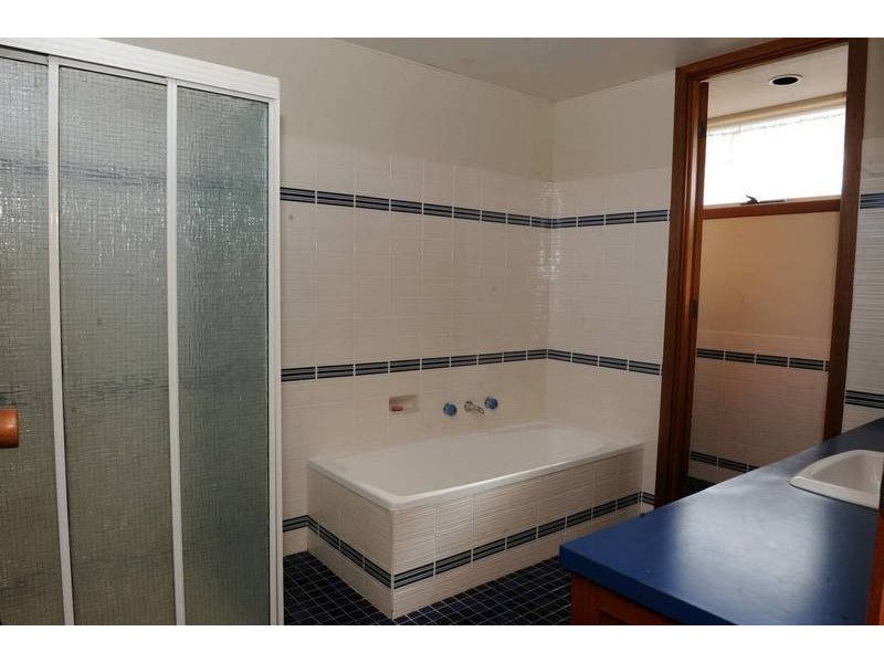 6 Auchterlonie Crescent, Churchill VIC 3842