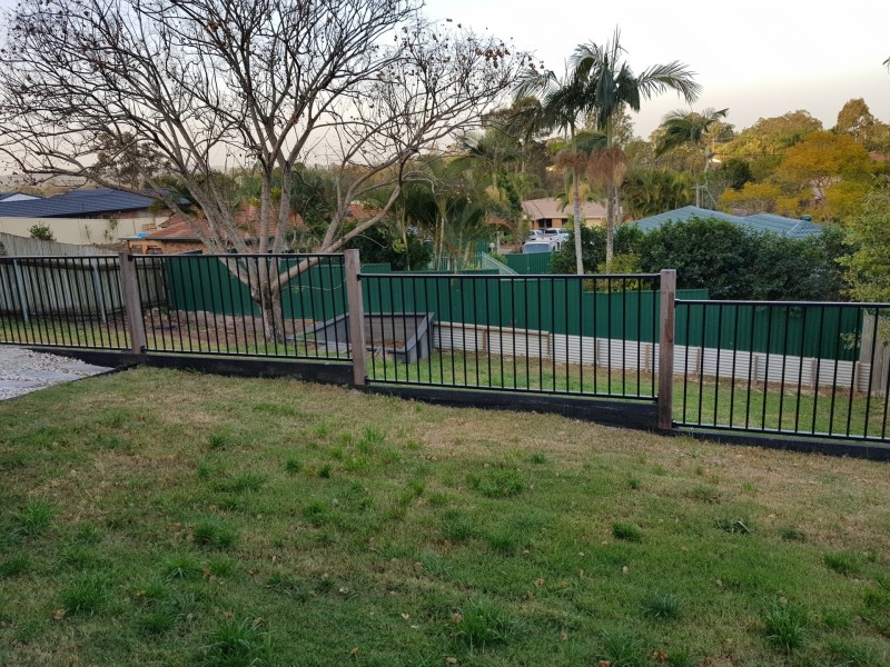 3 Vromans Court, Edens Landing QLD 4207