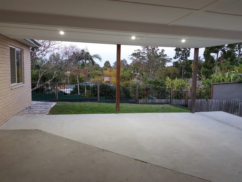 3 Vromans Court, Edens Landing QLD 4207