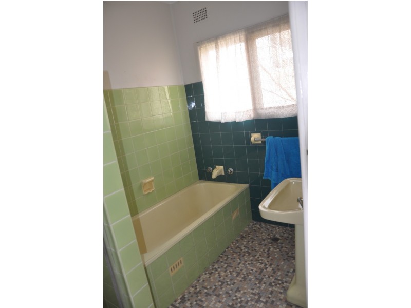 11 Young Street, Sylvania NSW 2224