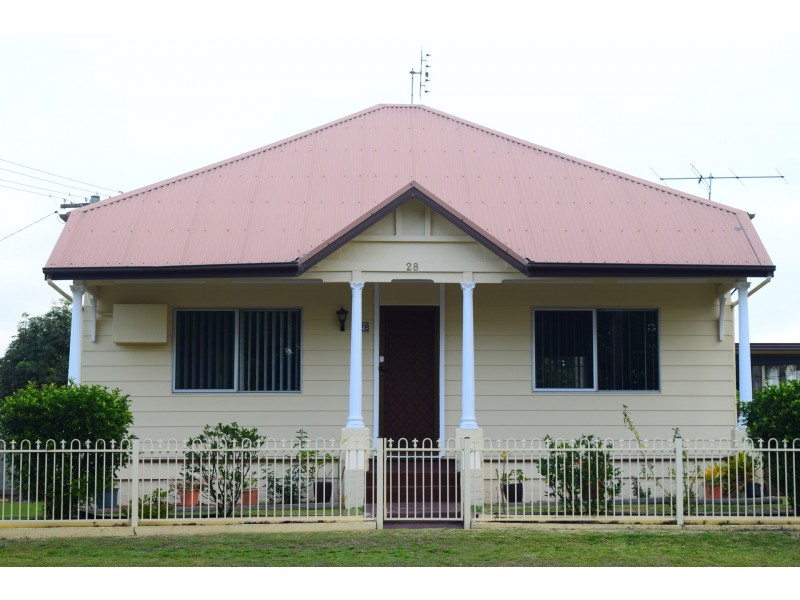 28 Anzac Parade, Teralba NSW 2284