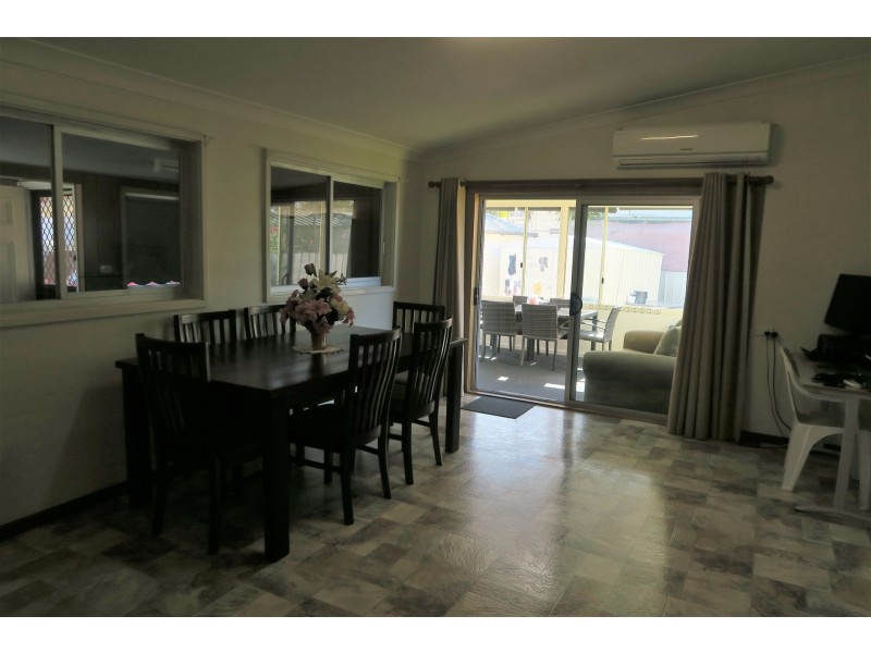 28 Anzac Parade, Teralba NSW 2284
