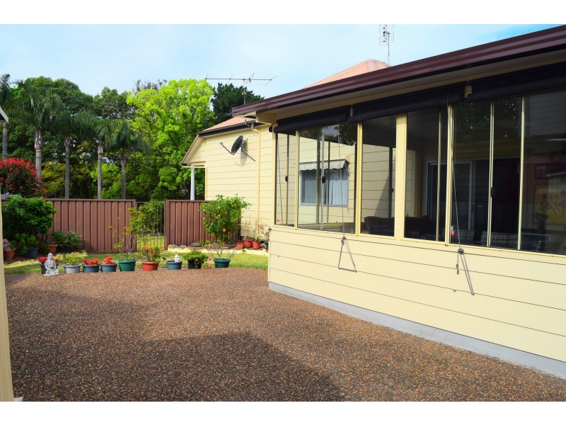 28 Anzac Parade, Teralba NSW 2284