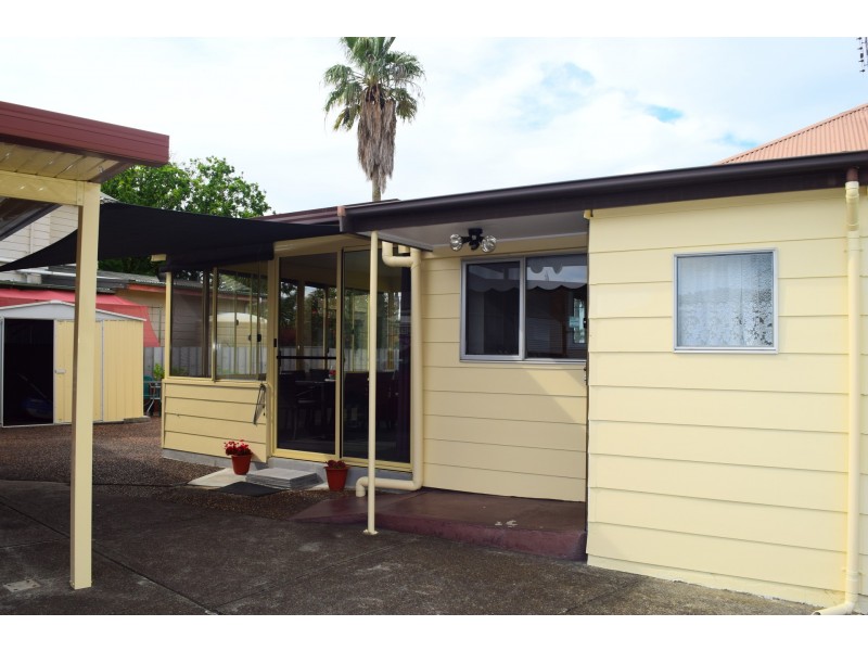 28 Anzac Parade, Teralba NSW 2284