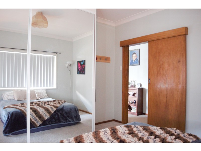 28 Anzac Parade, Teralba NSW 2284