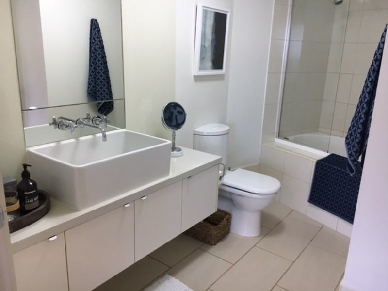 1020/60 Siddeley Street, Docklands VIC 3008
